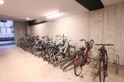 【その他共用部分】 | レジディア江坂 | 自転車通勤にも便利な駐輪場付き♪