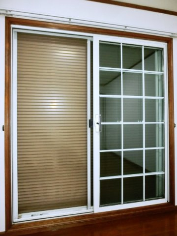 【セキュリティ】 | ミモザハウス | シャッター雨戸付き。 （※参考写真）