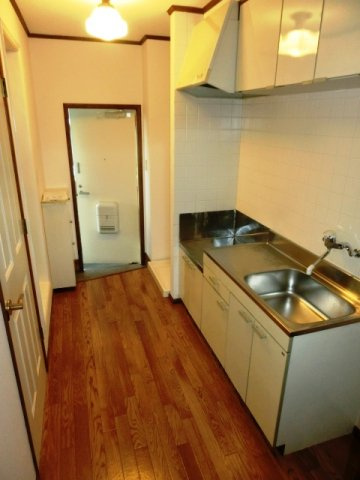 【キッチン】 | ミモザハウス | やや広めのゆったりキッチンスペース。 （※参考写真）