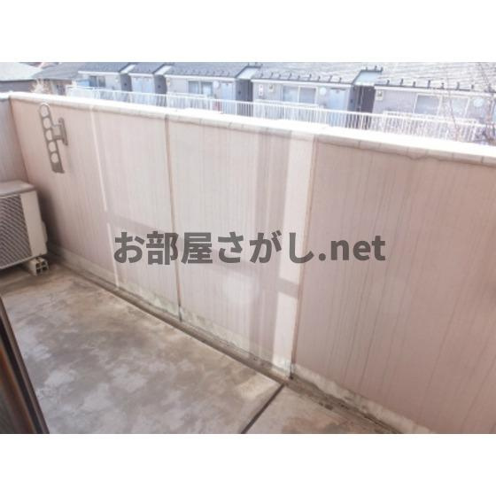 ミルキーウェイのバルコニー|お洗濯にも便利なバルコニー付き