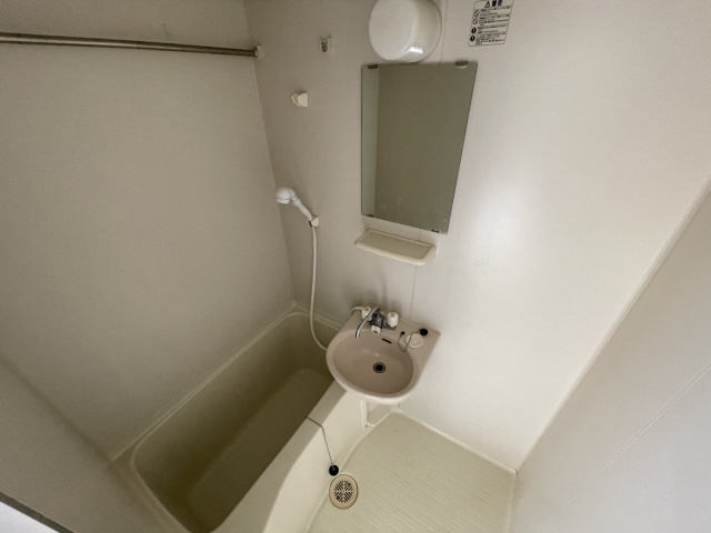 アメニティ東神戸4番館の浴室