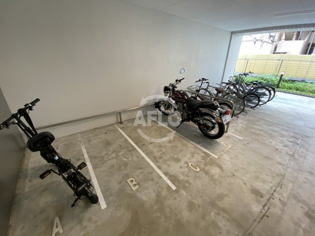 プレサンス大阪天満リバーシアの駐車場|プレサンス大阪天満リバーシア　駐輪場