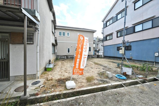 エムズガーデン上ノ島町1丁目新築一戸建て│2SLDK+駐車1台可（ビルトインガレージ）の外観|大切なお車を雨風の劣化から守るビルトインガレージを採用◎