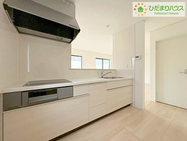 日立市久慈町第25　新築戸建　3号棟のキッチン|IHなので、コンロ掃除も楽々できちゃいます♪