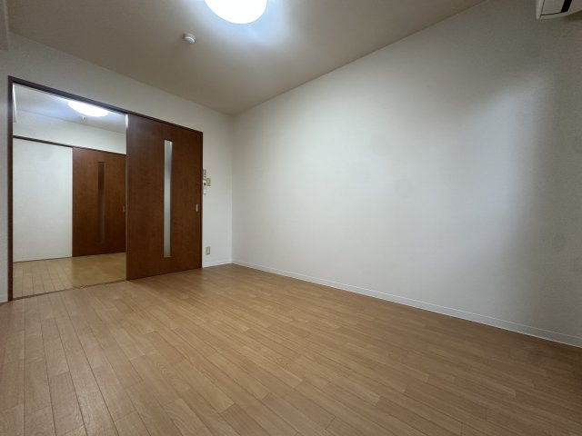 浪速コートの洋室