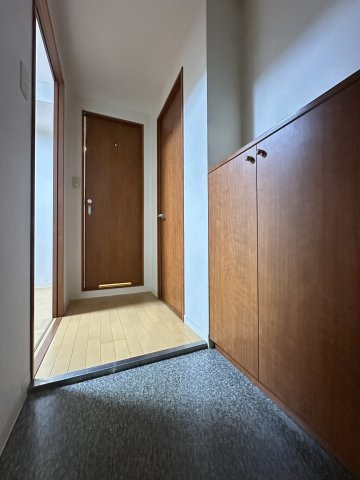 浪速コートの玄関