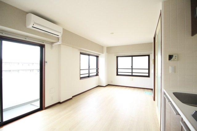 新宿区市谷台町のマンションの画像