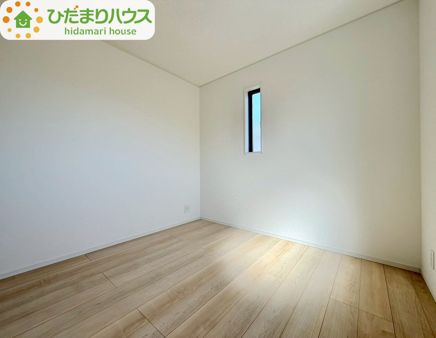 野田市七光台第19　新築戸建　1号棟の洋室|机にベットを置けば子供部屋の完成です！					
