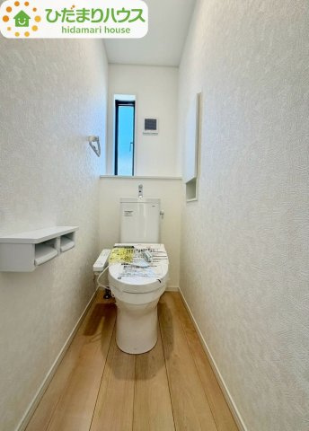 野田市七光台第19　新築戸建　1号棟のトイレ|トイレは1F、2F共に完備！取り合いになることがありませんね(^^)/							
