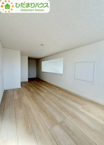 野田市七光台第19　新築戸建　1号棟の洋室|収納だけでなく、シアタールームや書斎、趣味部屋にも！						
