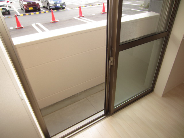 【バルコニー】