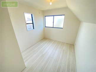 【洋室】 | 屋上バルコニー付き　コンビニ3分　屋上バルコニー付き　南葛西　2号棟 | 同タイプ