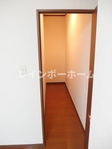 アンプルール　フェール　本川越の収納