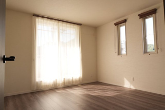 【洋室】 | 柏原町北山中古住宅2450万円