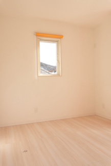 【洋室】 | 柏原町北山中古住宅2450万円