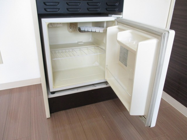 ミニ冷蔵庫付いています