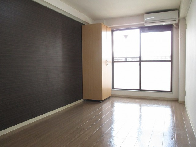 明るくキレイなお部屋です