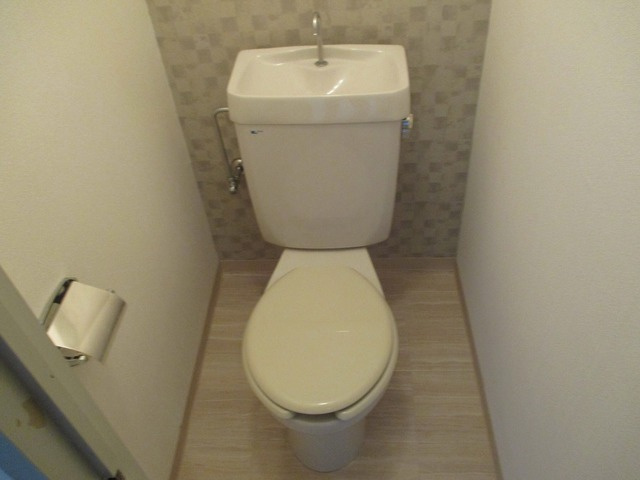 清潔感のあるトイレです