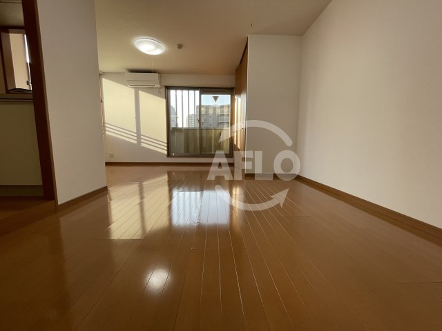 アイビス新梅田の居間・リビング|アイビス新梅田　リビング