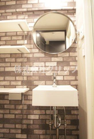 シーアイマンション鶴見の独立洗面台