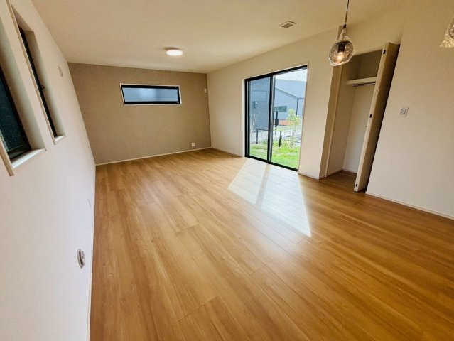 6号棟　新築戸建　富里市七栄　全6棟の居間・リビング