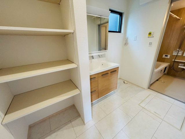 6号棟　新築戸建　富里市七栄　全6棟の脱衣所