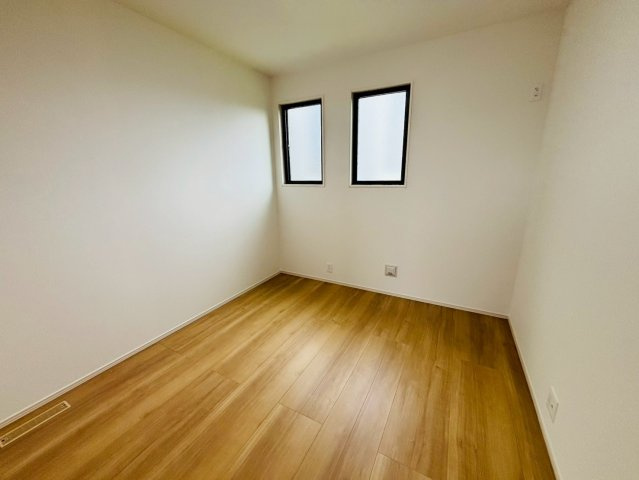 6号棟　新築戸建　富里市七栄　全6棟の洋室