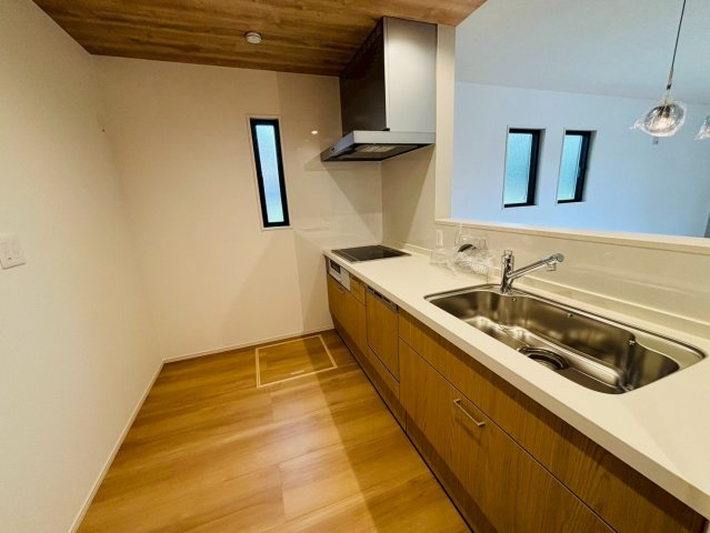 6号棟　新築戸建　富里市七栄　全6棟のキッチン