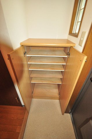 大阪市城東区関目１丁目の賃貸マンションの玄関