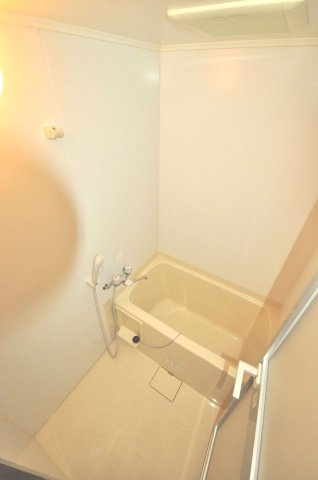 大阪市城東区関目１丁目の賃貸マンションの浴室