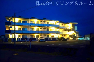  | ＱＵＩＮＺＥ・ＢＯＮＨＥＵＲ