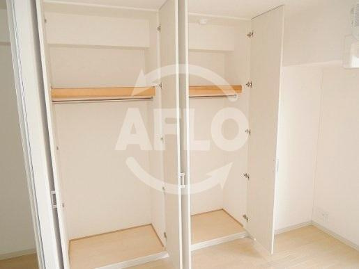 南堀江アパートメントグランデの収納|南堀江アパートメントグランデ　大型クローゼット