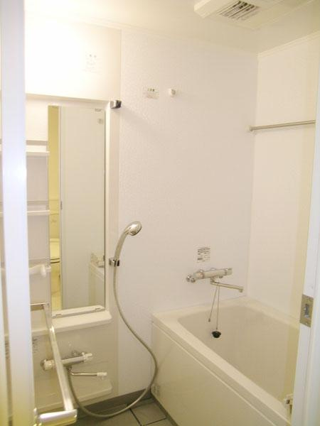 南堀江アパートメントグランデの浴室|南堀江アパートメントグランデ　おいだき機能つきバスルーム