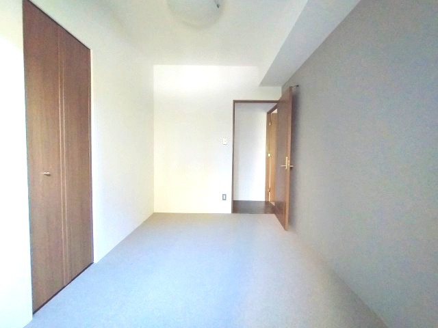 シンフォニアみなみが丘イーストコートD棟の洋室|シンプルな作りなのでお好きなインテリアでお部屋をコーディネートできます！