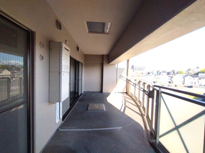 【バルコニー】 | シンフォニアみなみが丘イーストコートD棟 | バルコニー　ご都合のよろしい日時に現地をご案内させて頂きます！是非、お問い合わせお待ちしております!!