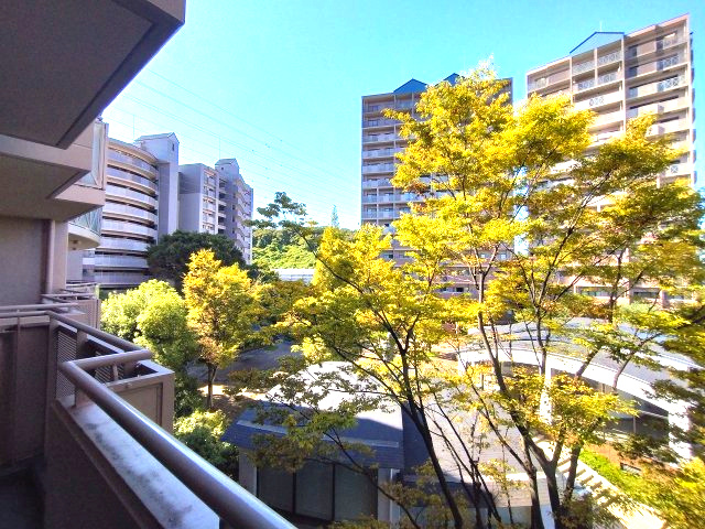 シンフォニアみなみが丘イーストコートD棟の展望|物件からの展望　ご都合のよろしい日時に現地をご案内させて頂きます！是非、お問い合わせお待ちしております!!