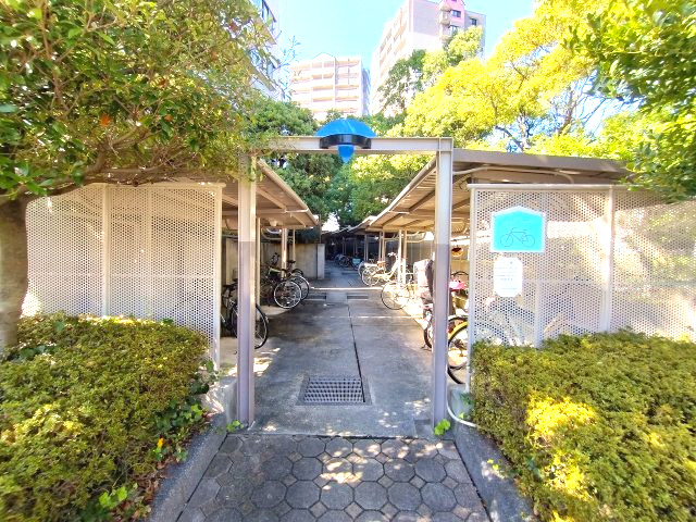 シンフォニアみなみが丘イーストコートD棟の駐輪場|駐輪場　ご都合のよろしい日時に現地をご案内させて頂きます！是非、お問い合わせお待ちしております!!