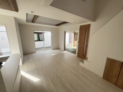 【居間・リビング】 | ブルーミング岩国市旭町1丁目  3号棟