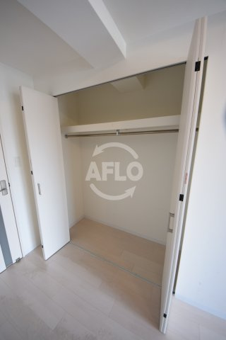 Luxe玉造Ⅱの収納|Luxe玉造II　クローゼット