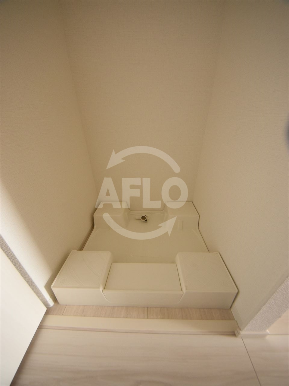 アドバンス大阪バレンシアの設備|アドバンス大阪バレンシア　洗濯機置場