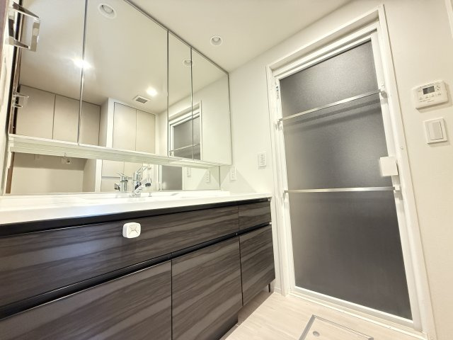 ローレルコート西宮里中町のトイレ