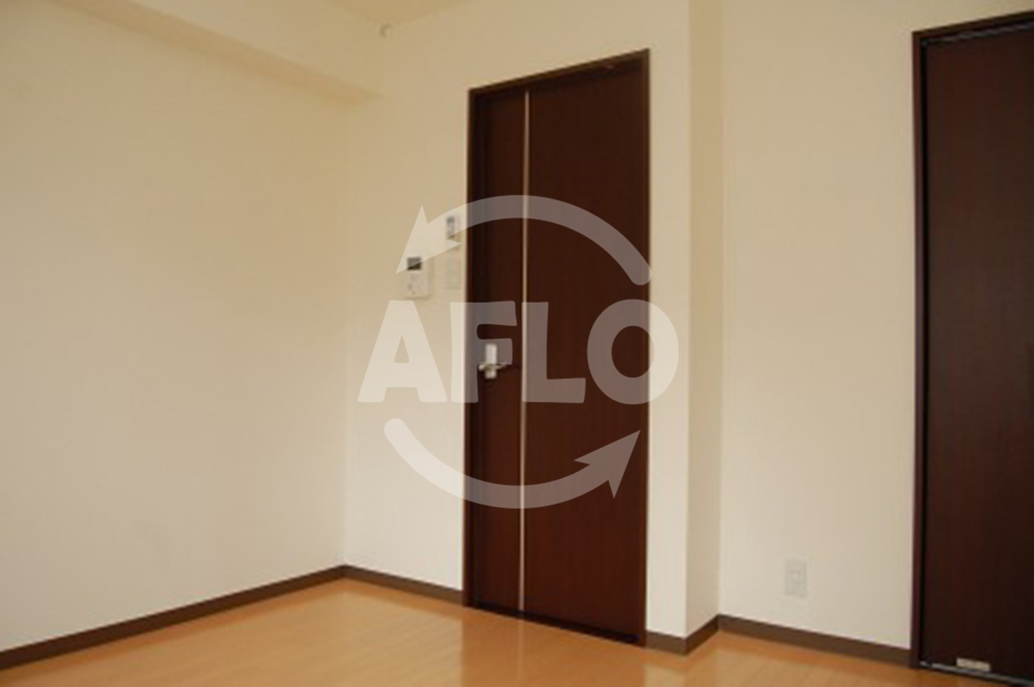 U-ro上六の収納|U-ro上六（ウーロ上六）　クローゼット