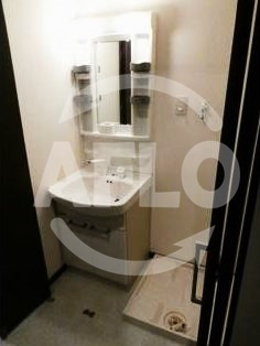 U-ro上六の独立洗面台|U-ro上六（ウーロ上六）　独立洗面化粧台