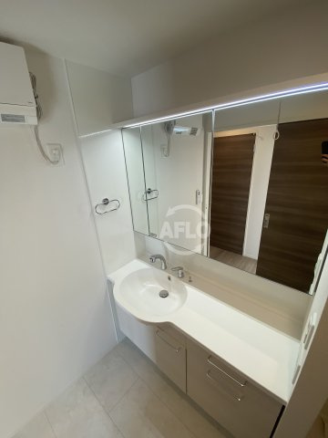 クラシスト新今里　東中川小学校区の浴室|クラシスト新今里　独立洗面台