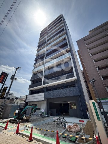 プレサンス緑橋ソレアス　宝栄小学校の外観