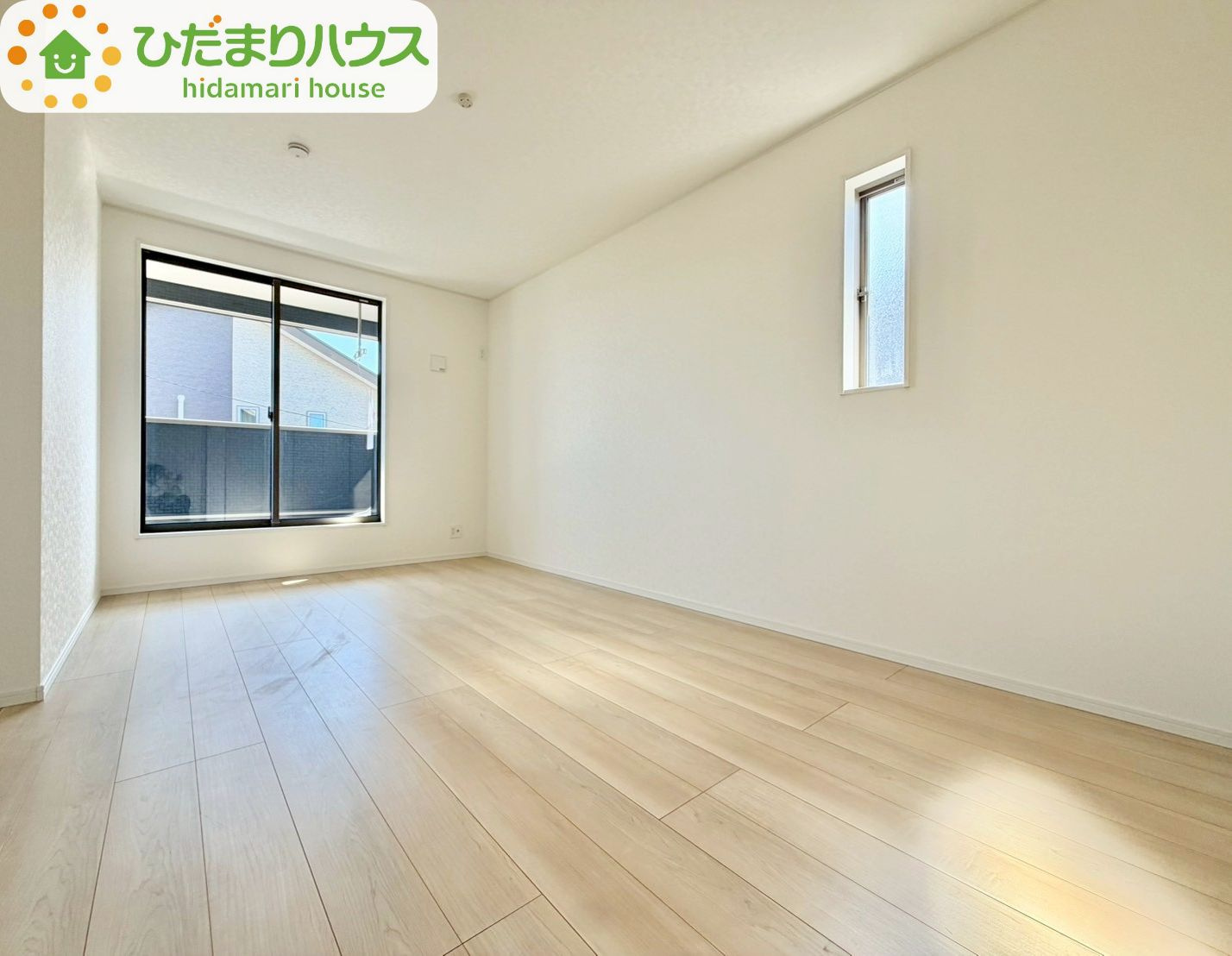 野田市七光台第19　新築戸建　2号棟の洋室|バルコニーに面している洋室は、主寝室にどうぞ(^^)/						
