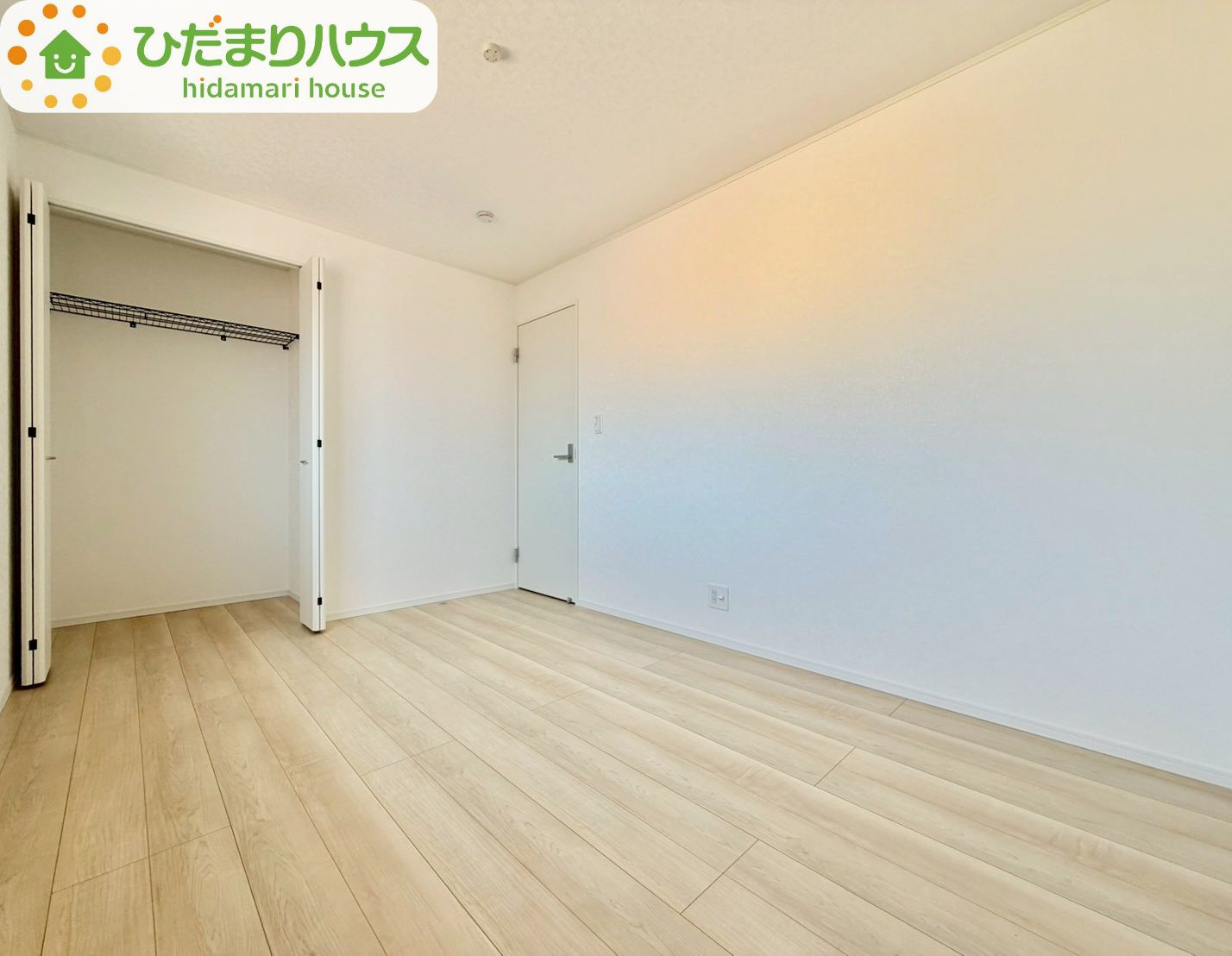 野田市七光台第19　新築戸建　2号棟の洋室|クローゼットタイプの収納は荷物がどこにあるかすぐに見つかります！							
