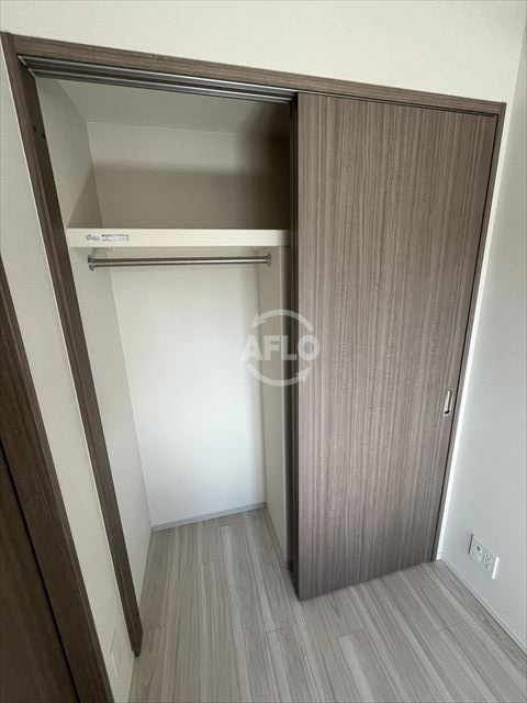 プレサンスロジェ天王寺真田山公園の収納|プレサンスロジェ天王寺真田山公園　クローゼット