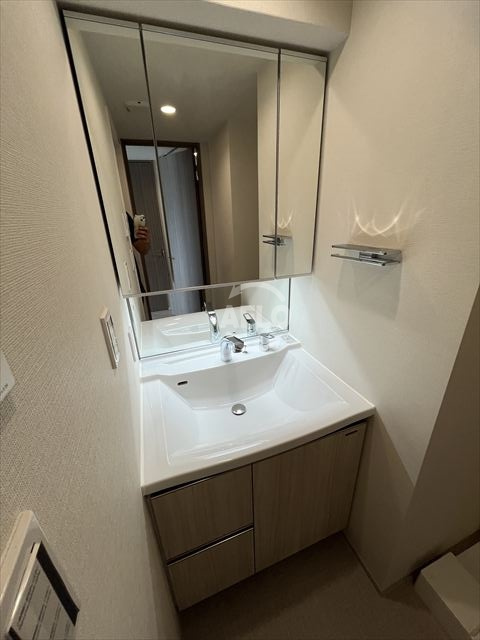 プレサンスロジェ天王寺真田山公園の洗面所|プレサンスロジェ天王寺真田山公園　独立洗面台