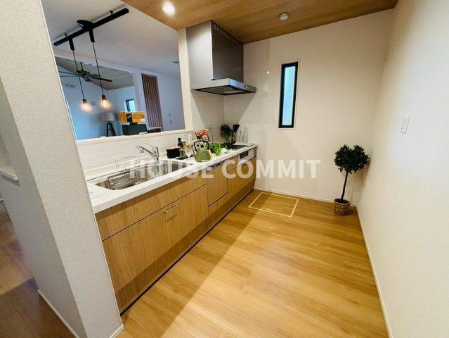 新築戸建　富里市七栄　ザ・ドリームフィールド成田75 ６期　４号棟のキッチン